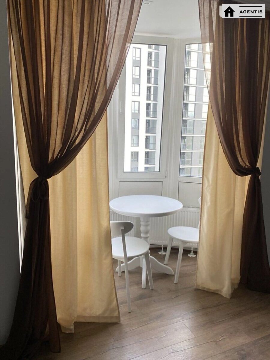 Apartment for rent 1 room, 45 m², 12th fl./25 floors. 182, Kharkivske 182, Kyiv. 