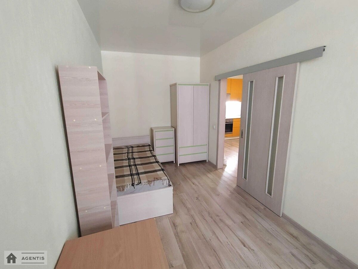 Здам квартиру 2 кімнати, 51 m², 11 пов./25 поверхів. Драгоманова, Київ. 