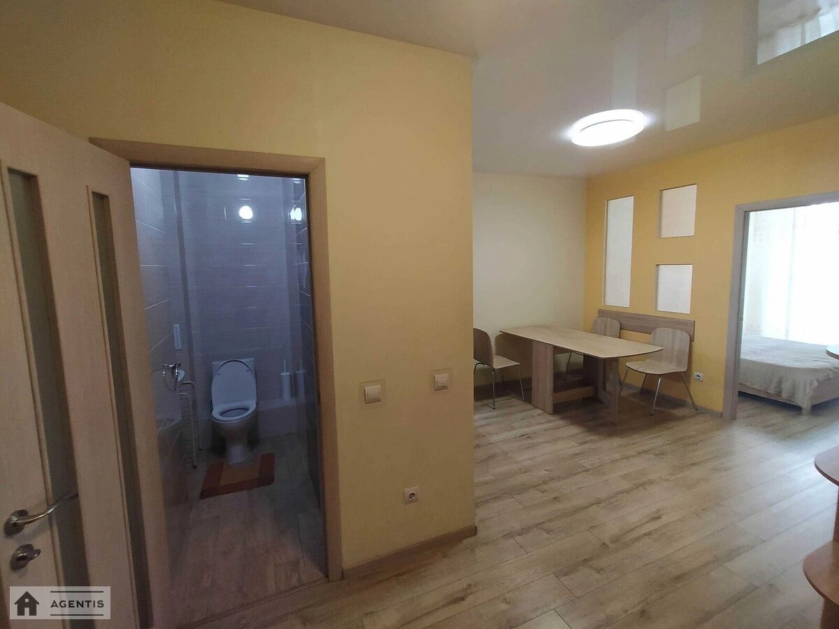 Здам квартиру 2 кімнати, 51 m², 11 пов./25 поверхів. Драгоманова, Київ. 