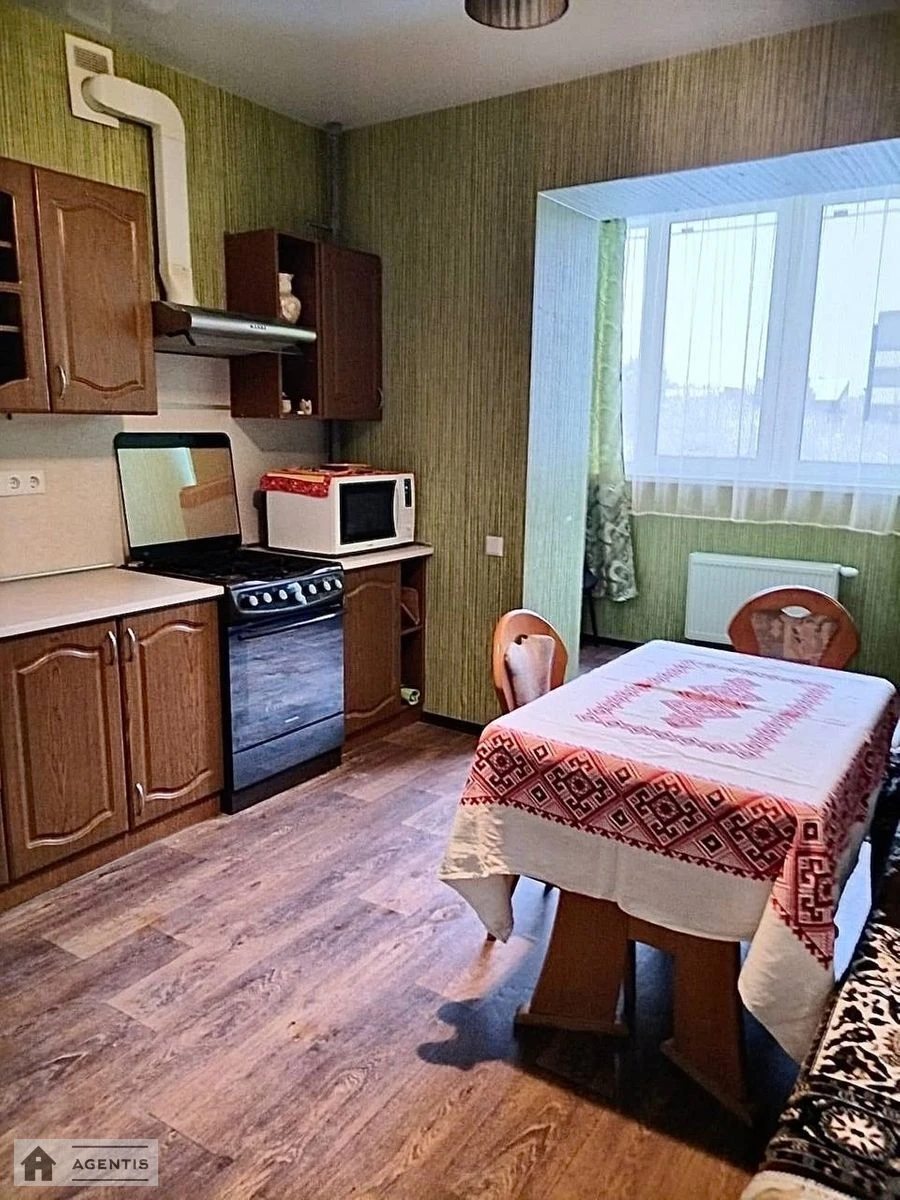 Здам квартиру 1 кімната, 38 m², 6 пов./9 поверхів. 10, Оболонський 10, Київ. 