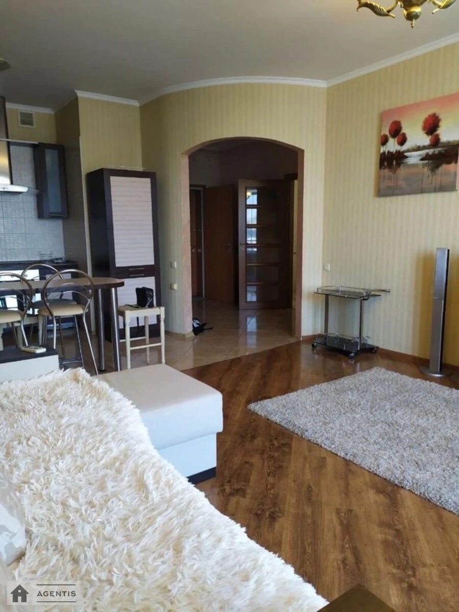 Apartment for rent 2 rooms, 70 m², 9th fl./9 floors. Zhylyanska, Kyiv. 