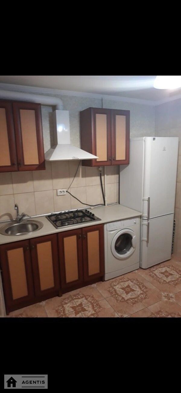 Apartment for rent 2 rooms, 50 m², 5th fl./16 floors. 4, Oleksandra Arkhypenka vul. Mate Zalky, Kyiv. 