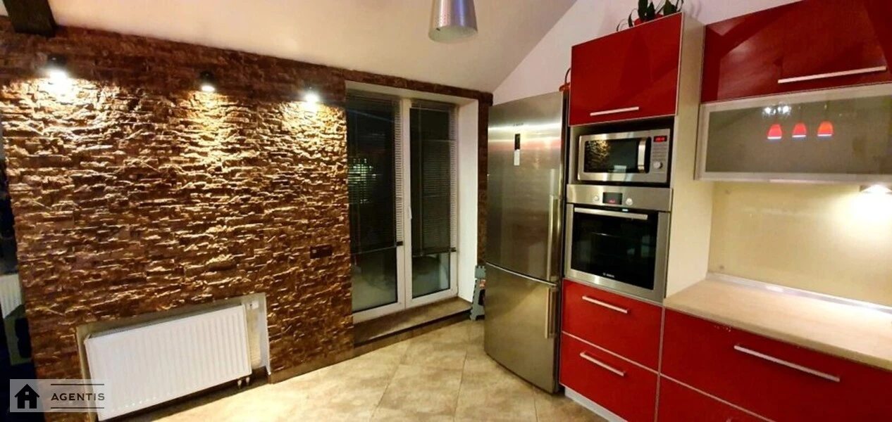 Сдам квартиру 2 комнаты, 65 m², 8 эт./8 этажей. Регенераторная 4, Киев. 