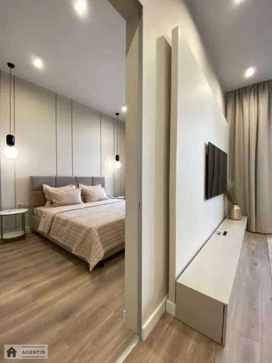 Сдам квартиру 2 комнаты, 60 m², 8 эт./11 этажей. 17, Михайла Бойчука вул. (Васо Кіквідзе), Киев. 