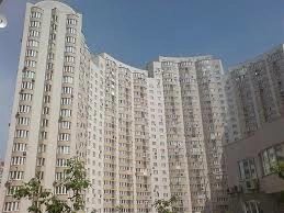 Apartment for rent. 2 rooms, 85 m², 17 floor/18 floors. 11, Urlivska 11, Kyiv. 