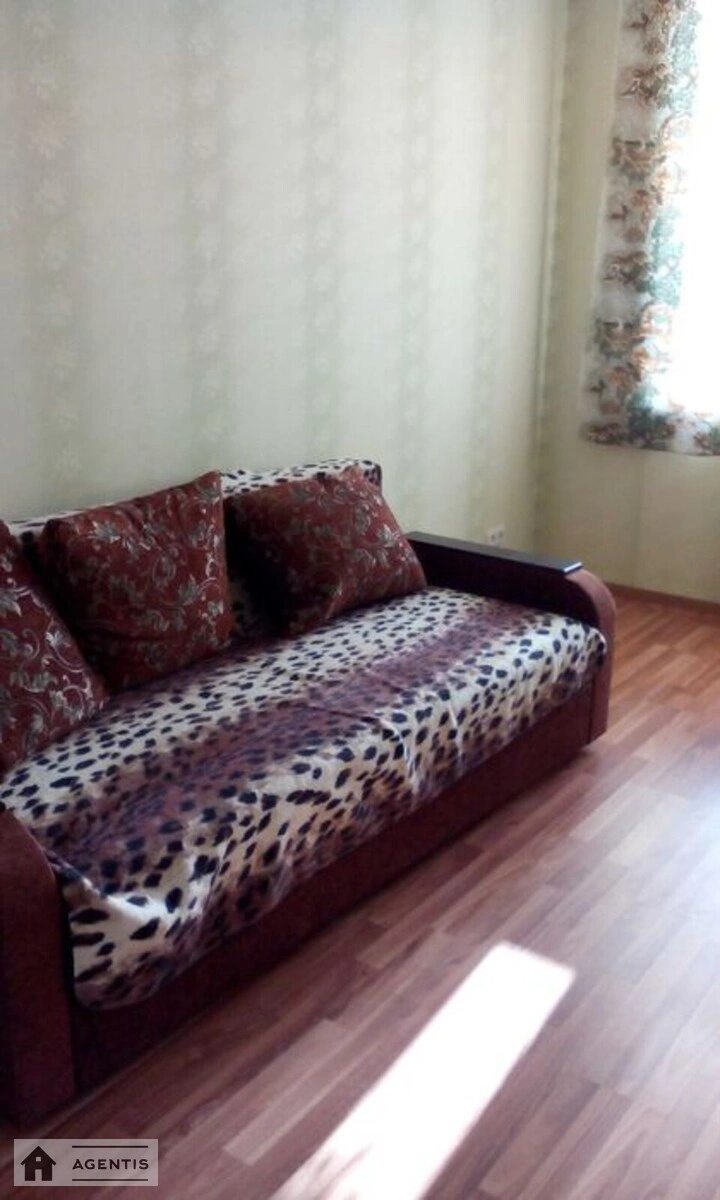 Apartment for rent 1 room, 39 m², 10th fl./25 floors. 6, Volodymyra Naumovycha vul. Antonova-Ovsiyenka, Kyiv. 