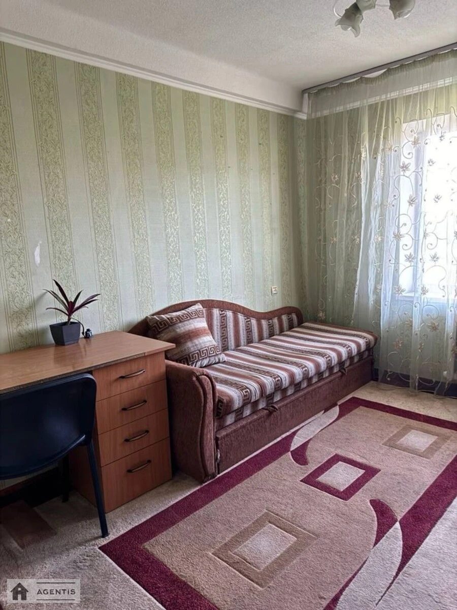 Apartment for rent 3 rooms, 58 m², 8th fl./9 floors. Desnyanskyy rayon, Kyiv. 