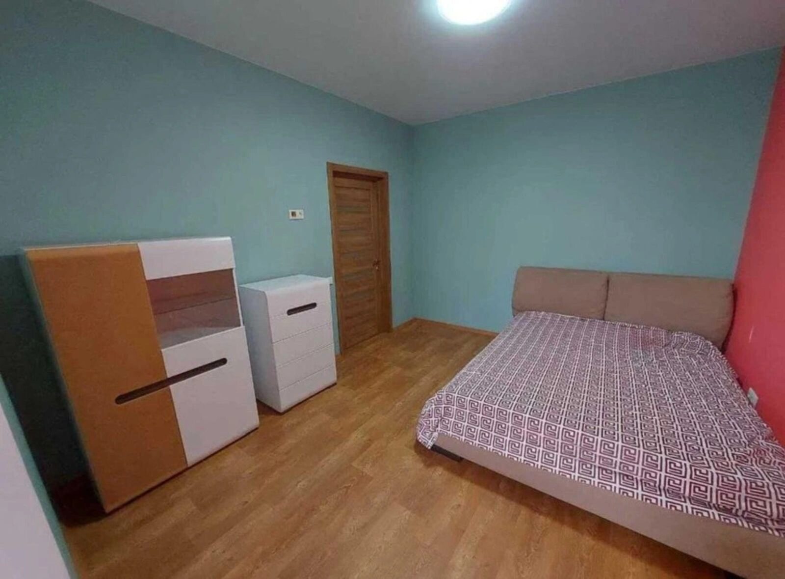 Здам квартиру 2 кімнати, 55 m², 4 пов./5 поверхів. 106, Замковецька 106, Київ. 