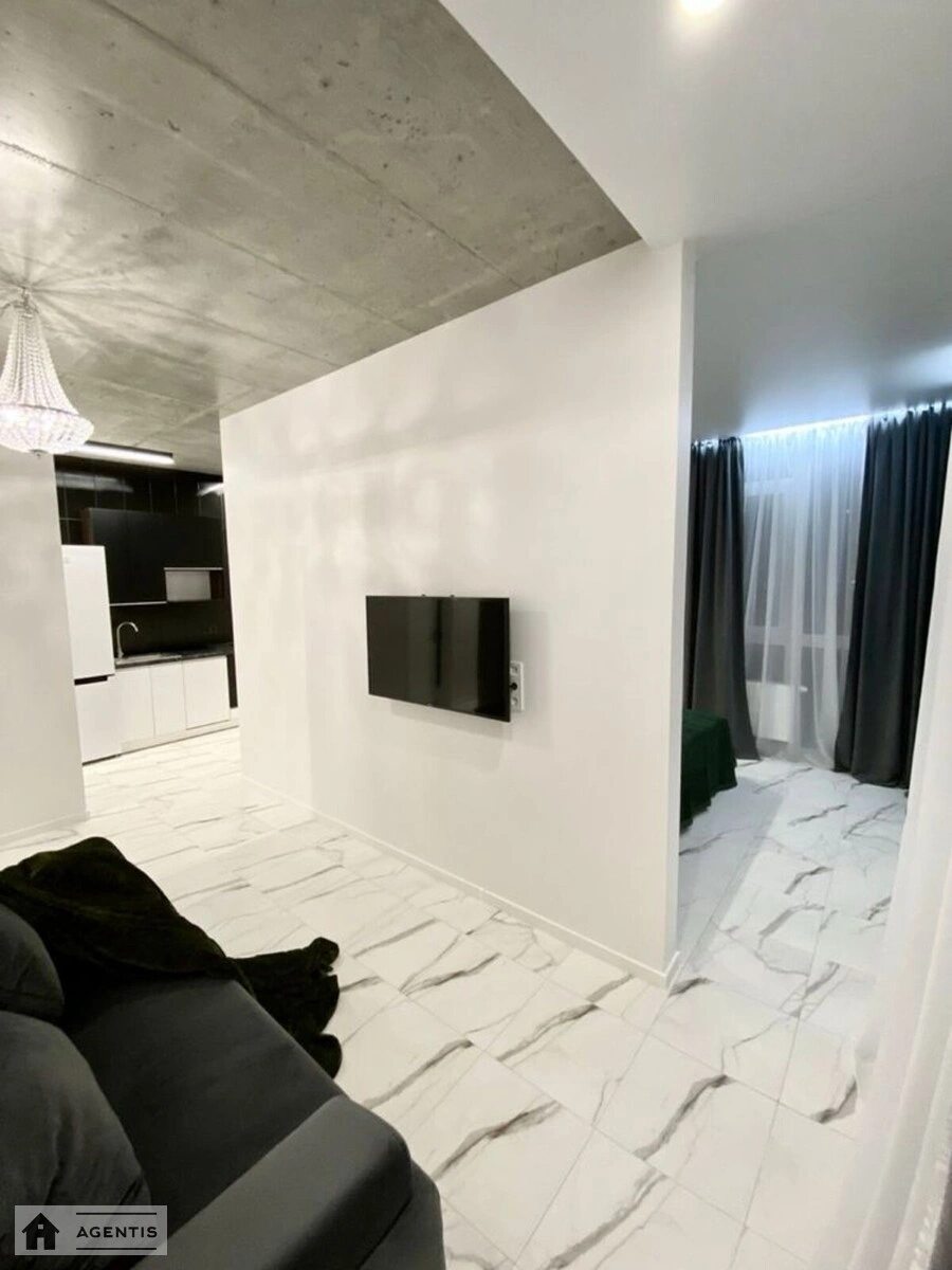 Сдам квартиру 2 комнаты, 48 m², 3 эт./24 этажа. Предславинская, Киев. 