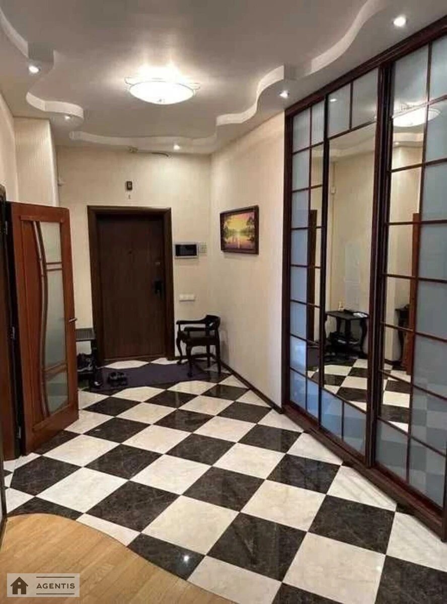 Apartment for rent 3 rooms, 150 m², 3rd fl./4 floors. 17, Instytutska 17, Kyiv. 