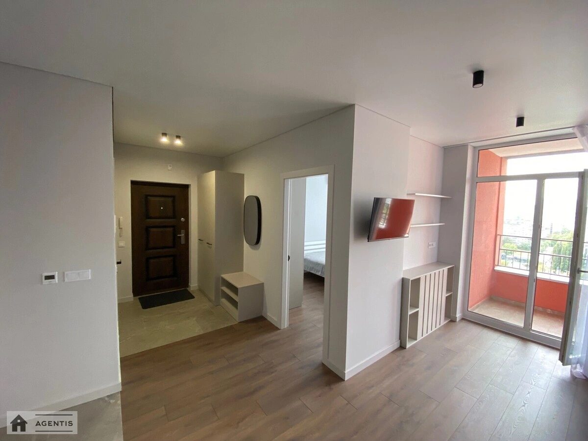 Сдам квартиру 2 комнаты, 44 m², 14 эт./16 этажей. Регенераторная, Киев. 