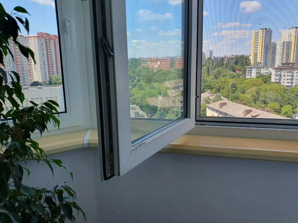 Apartment for rent 1 room, 515 m², 12th fl./24 floors. 37, Garmatna 37, Kyiv. 