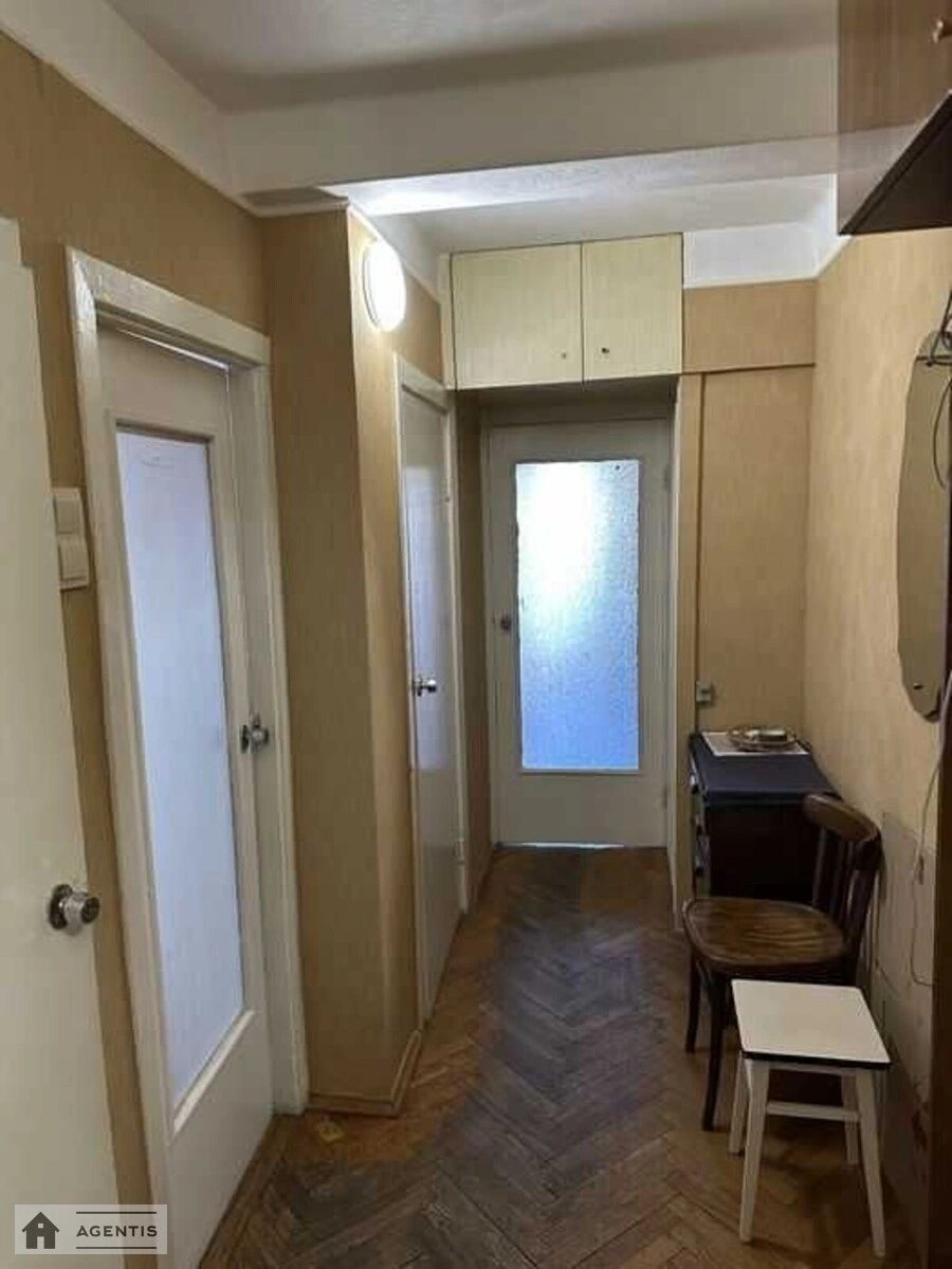 Здам квартиру 2 кімнати, 9 m², 3 пов./3 поверхи. Деснянський район, Київ. 