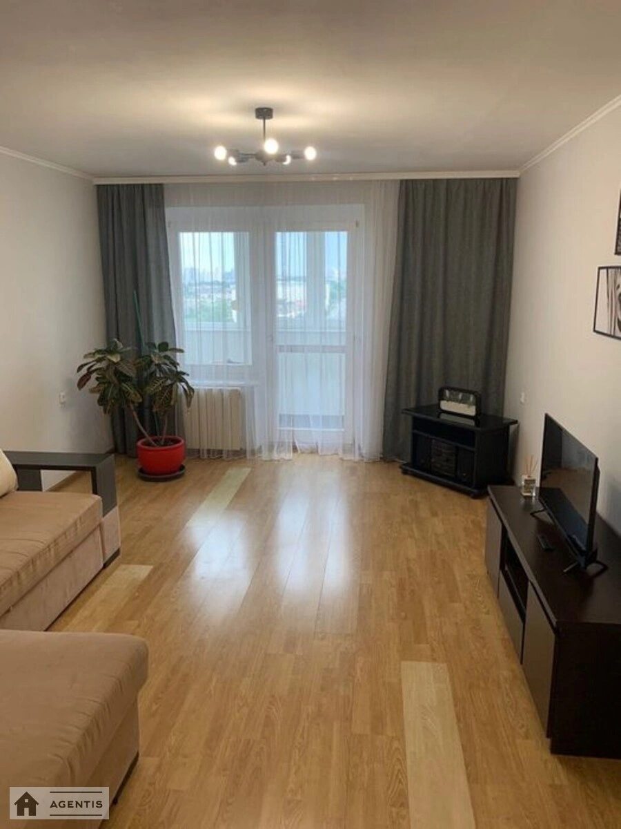 Сдам квартиру 1 комната, 42 m², 20 эт./22 этажа. Святошинский район, Киев. 