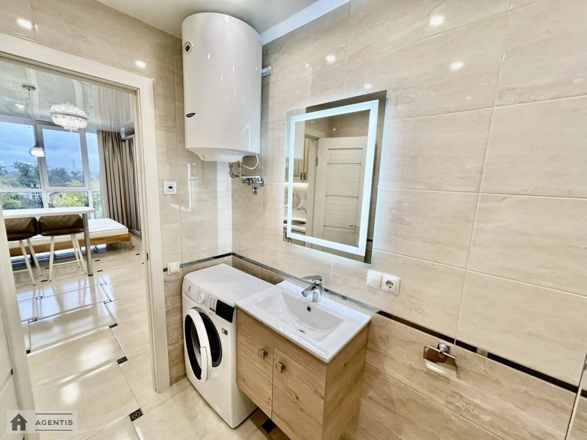 Сдам квартиру 1 комната, 28 m², 6 эт./10 этажей. 21, Центральна вул., Киев. 