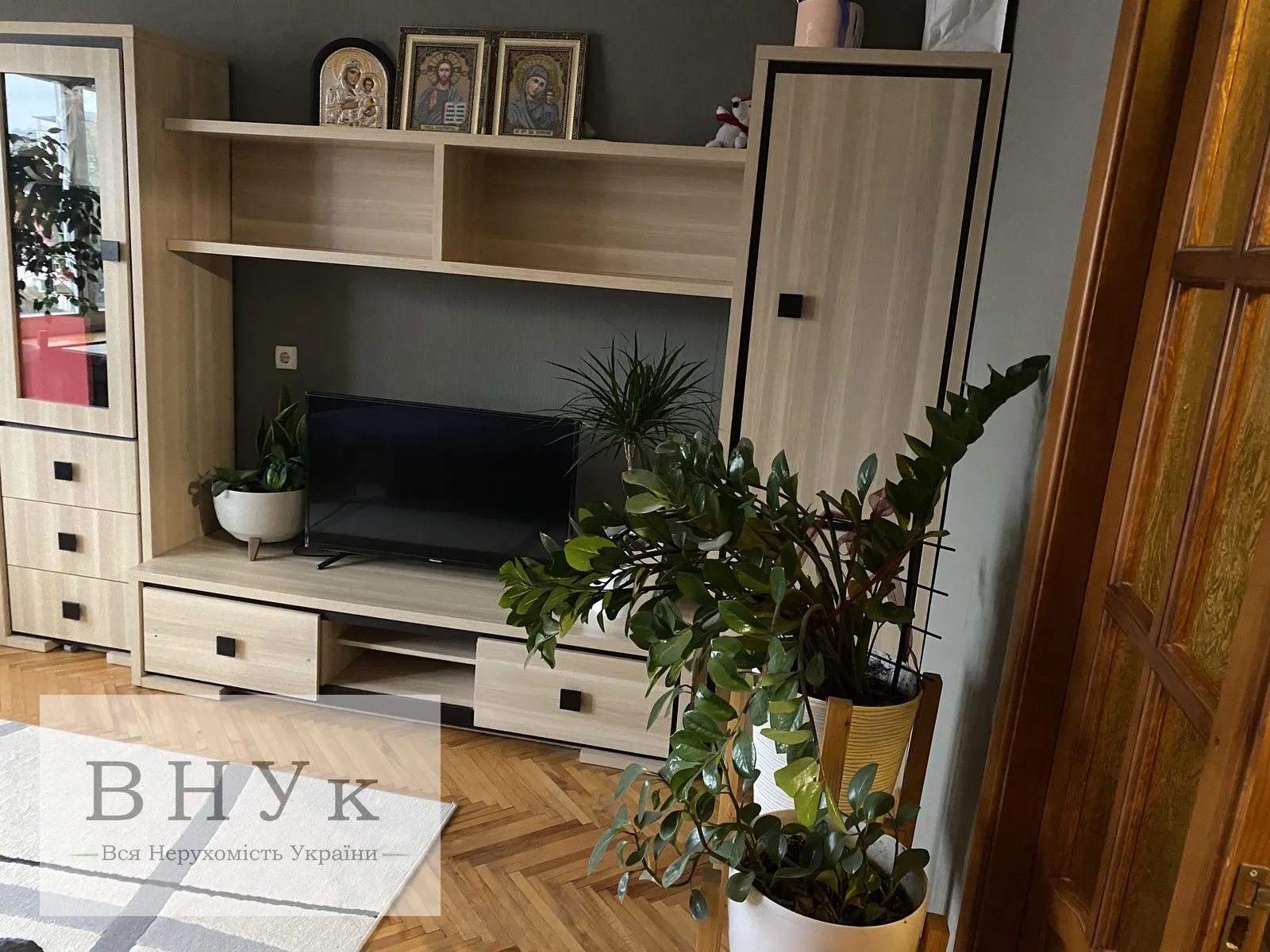 Продаж квартири 2 кімнати, 51 m², 5 пов./9 поверхів. Торговиця , Тернопіль. 