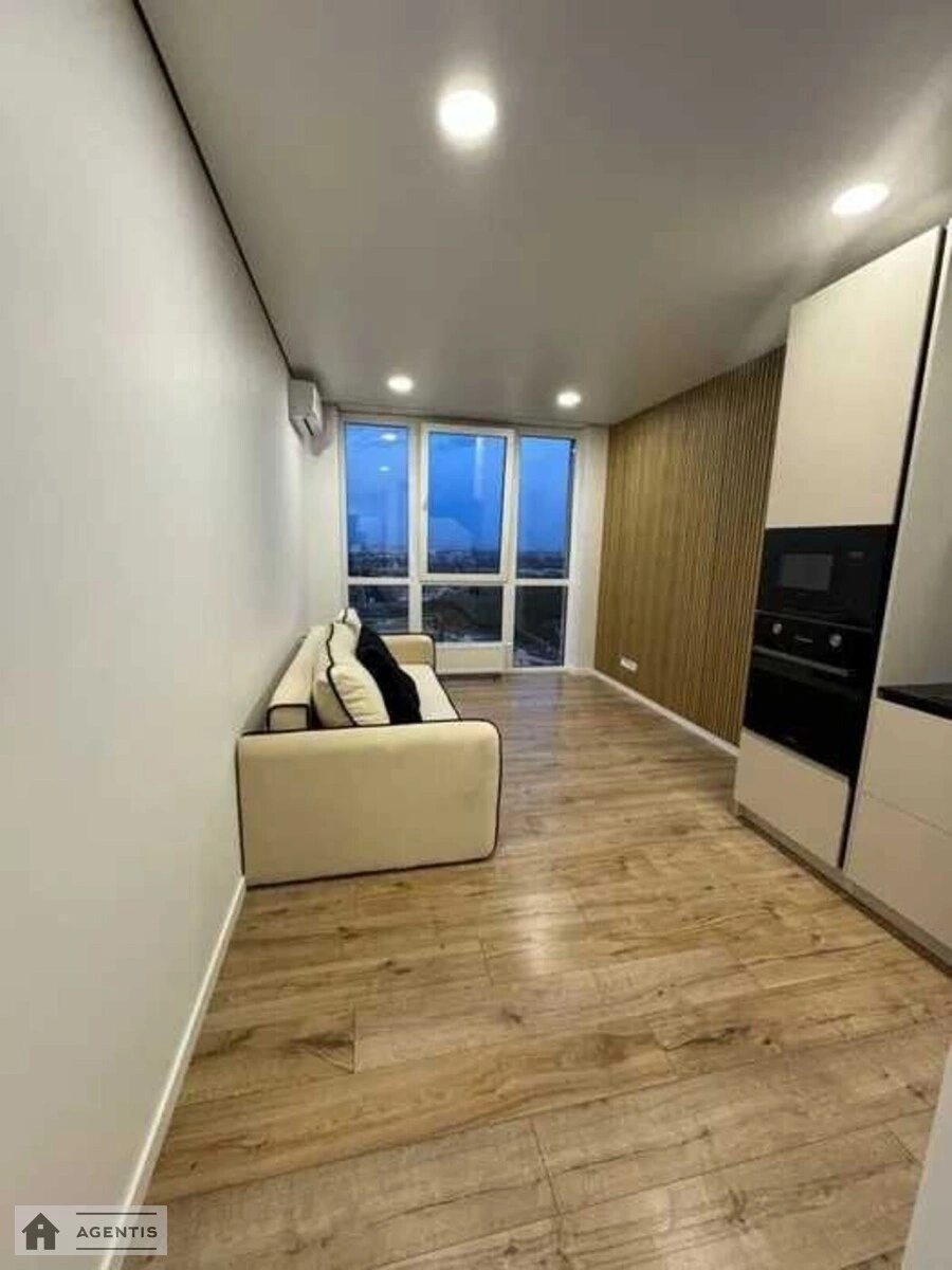 Сдам квартиру 3 комнаты, 65 m², 21 эт./25 этажей. 10, Віктора Некрасова вул. (Північно-Сирецька), Киев. 