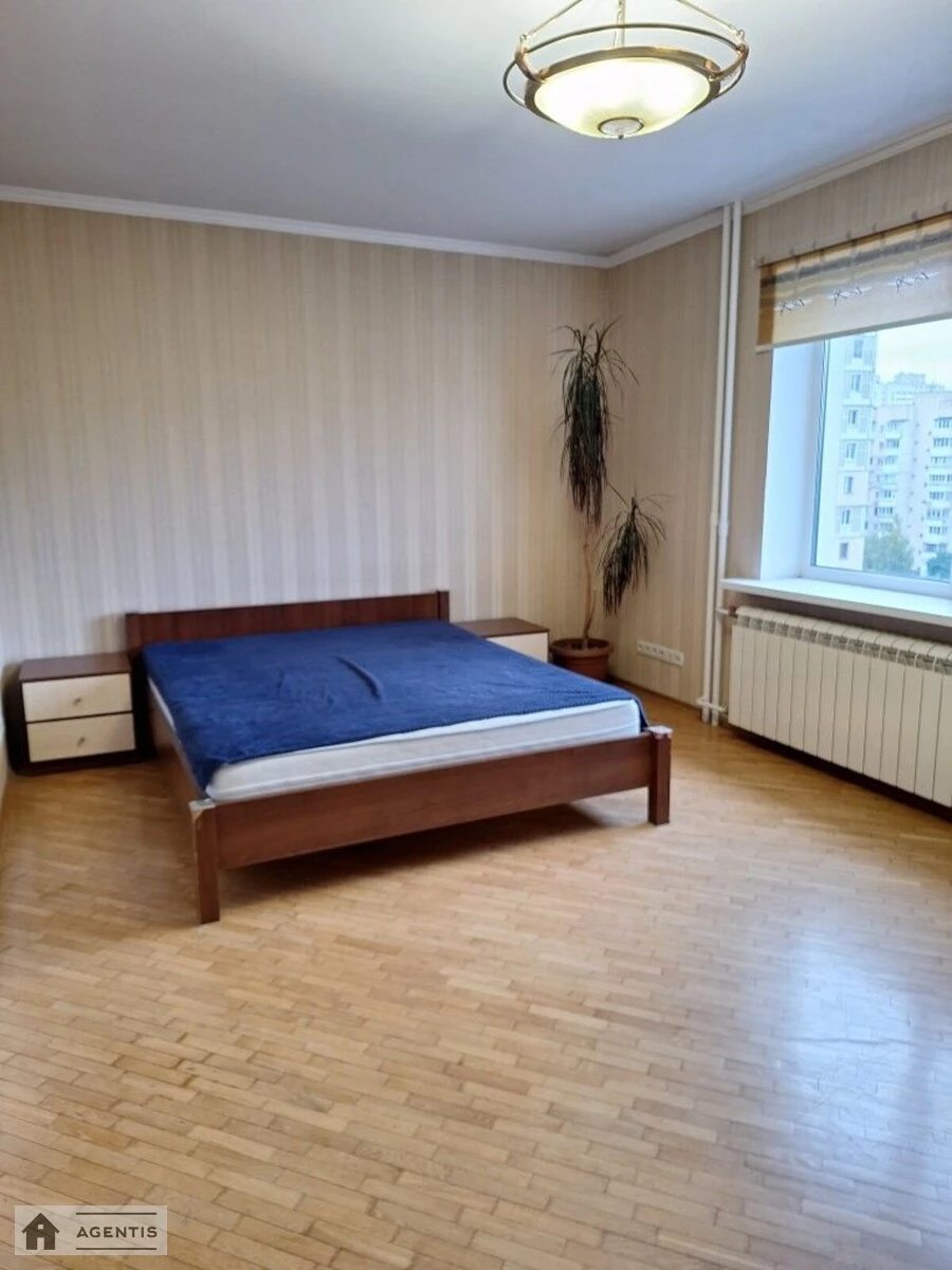 Сдам квартиру 2 комнаты, 69 m², 9 эт./16 этажей. 14, Миколи Ушакова вул., Киев. 