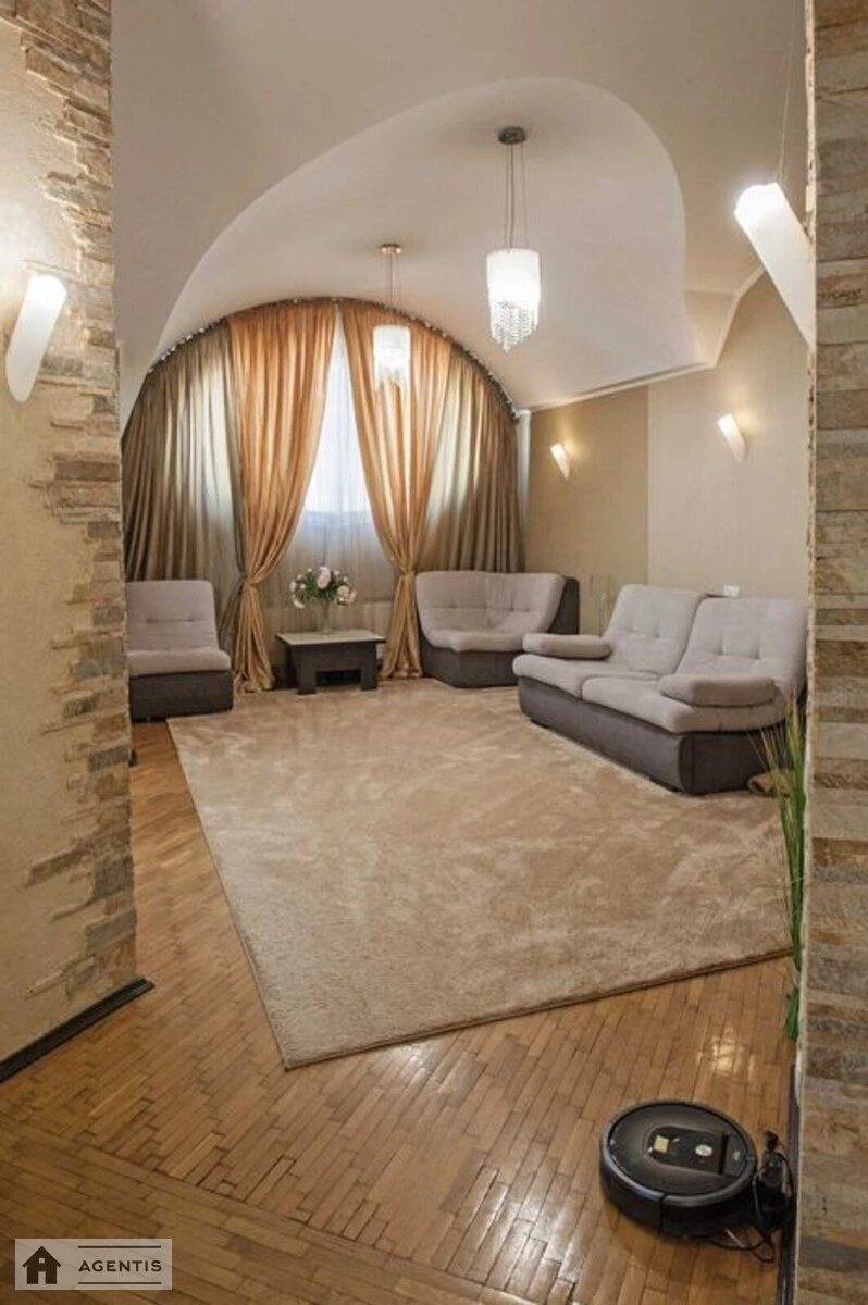 Apartment for rent 3 rooms, 90 m², 8th fl./8 floors. 30, Schekavytcka 30, Kyiv. 