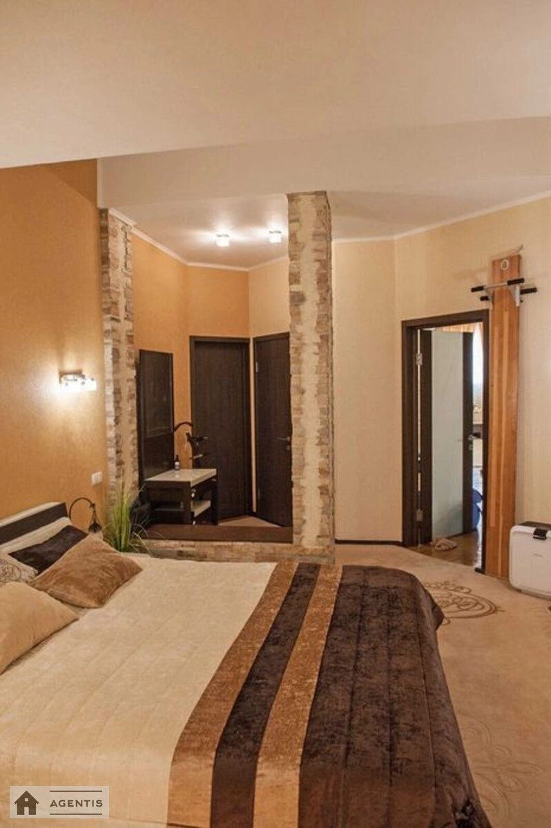 Apartment for rent 3 rooms, 90 m², 8th fl./8 floors. 30, Schekavytcka 30, Kyiv. 