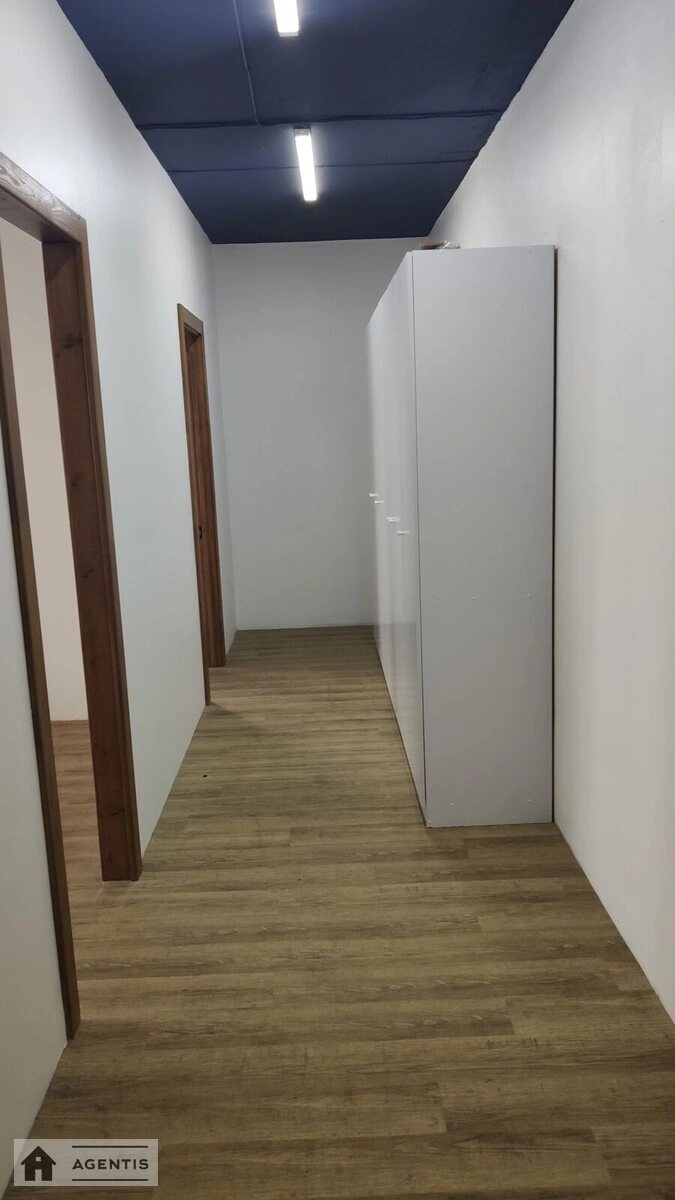 Сдам квартиру 2 комнаты, 67 m², 14 эт./26 этажей. 7, Андрія Аболмасова вул. (Панельна), Киев. 