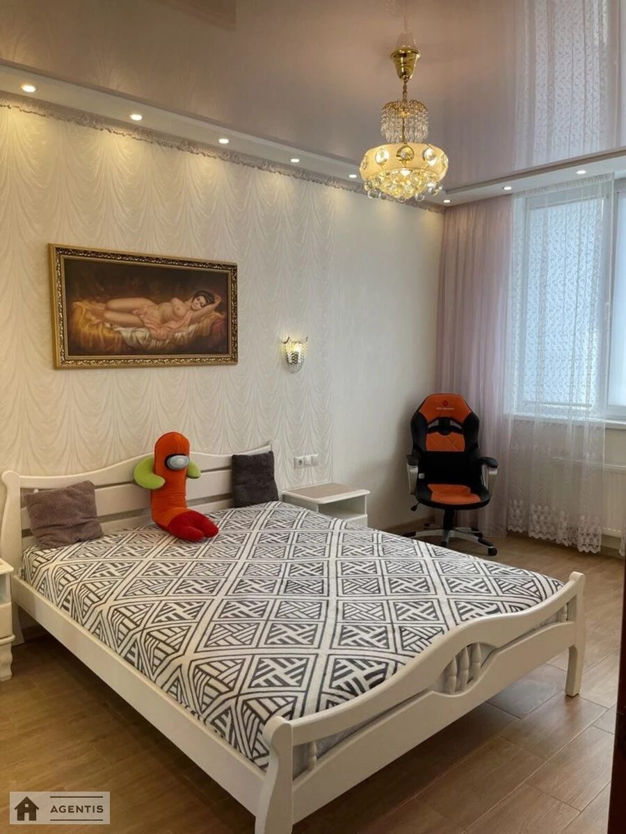 Сдам квартиру 1 комната, 50 m², 10 эт./25 этажей. Завальная, Киев. 