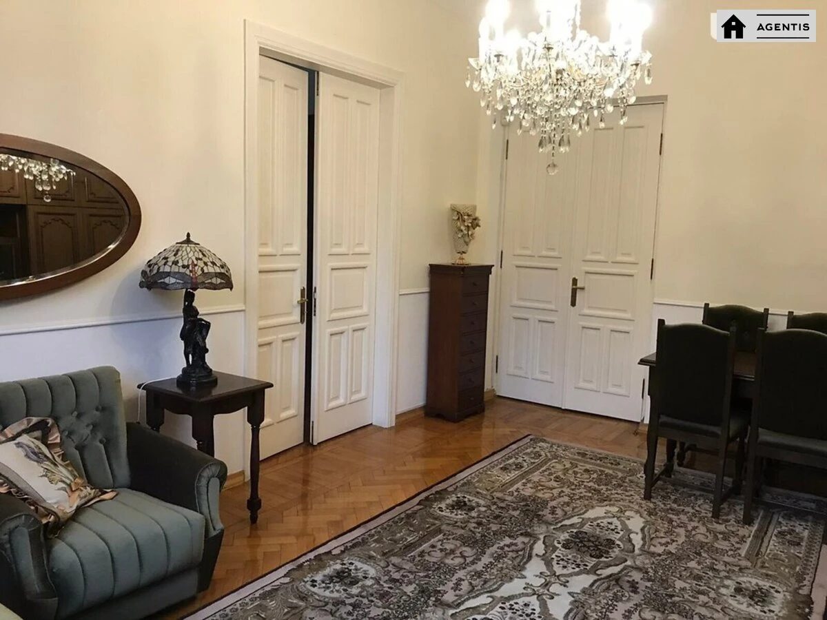 Apartment for rent 2 rooms, 65 m², 5th fl./6 floors. 1, Bankova 1, Kyiv. 