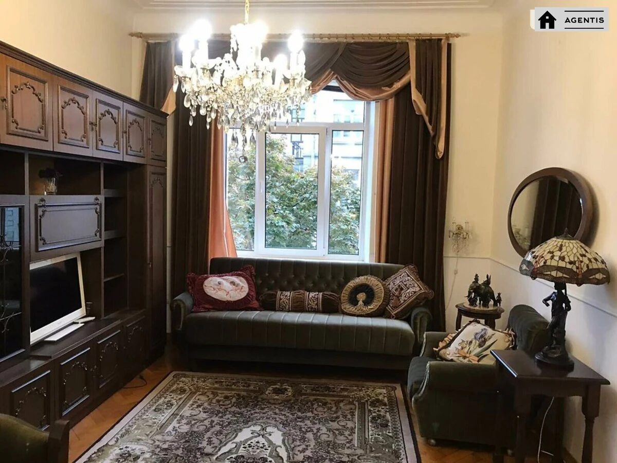 Apartment for rent 2 rooms, 65 m², 5th fl./6 floors. 1, Bankova 1, Kyiv. 