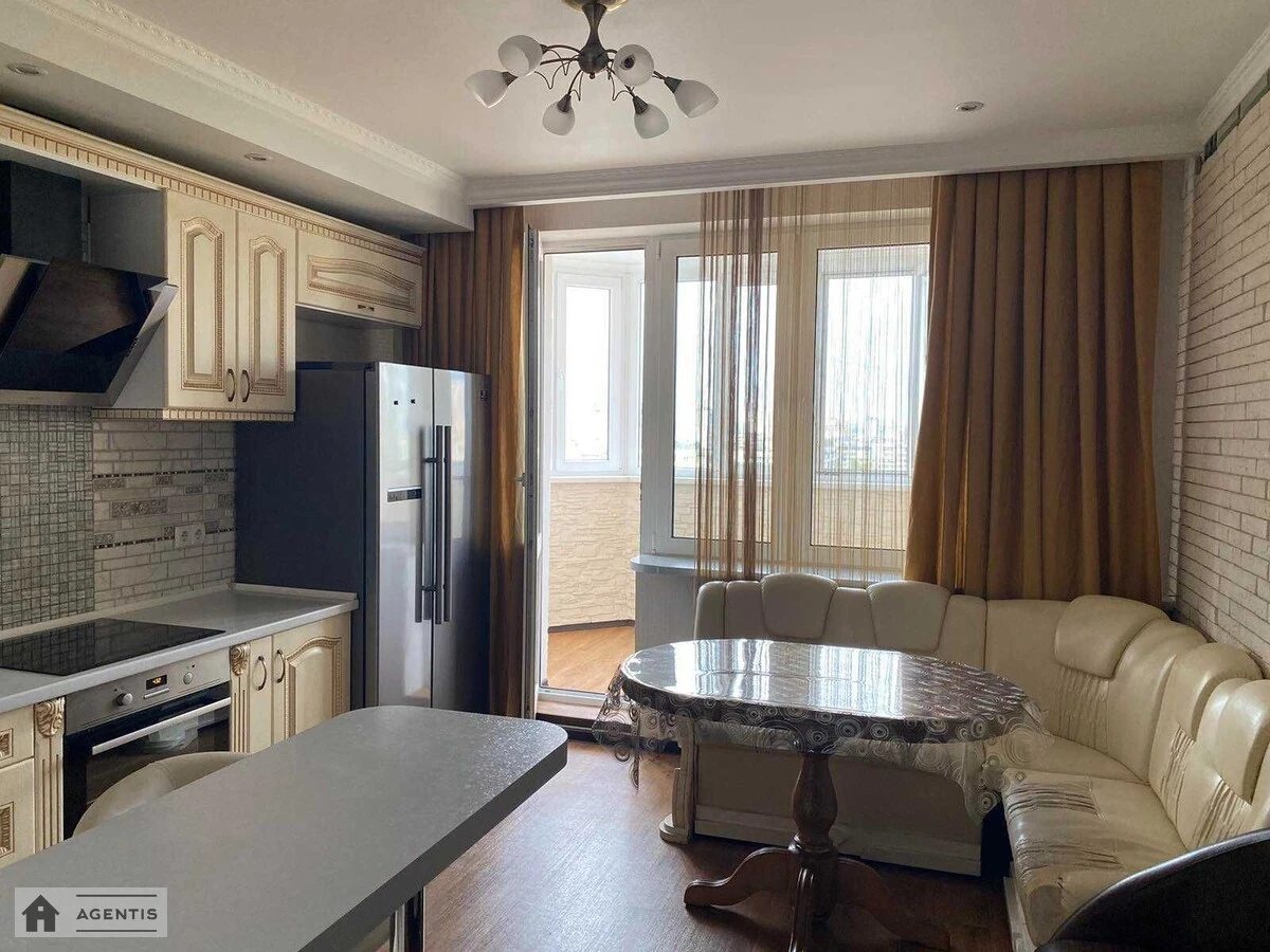 Apartment for rent 4 rooms, 124 m², 12th fl./24 floors. 4, Heroyiv polku Azov vul., Kyiv. 