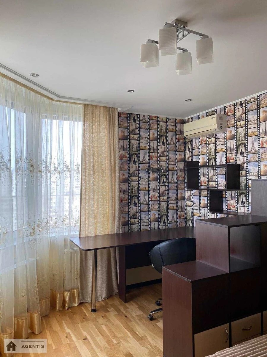 Apartment for rent 4 rooms, 124 m², 12th fl./24 floors. 4, Heroyiv polku Azov vul., Kyiv. 