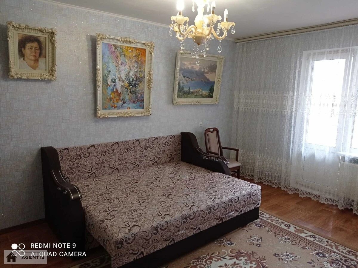 Apartment for rent 2 rooms, 71 m², 5th fl./24 floors. 1, Serhiya Danchenka vul., Kyiv. 