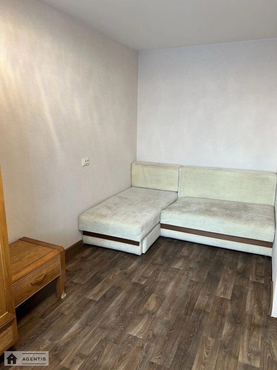 Сдам квартиру 1 комната, 30 m², 6 эт./9 этажей. 24, Вадима Гетьмана вул., Киев. 