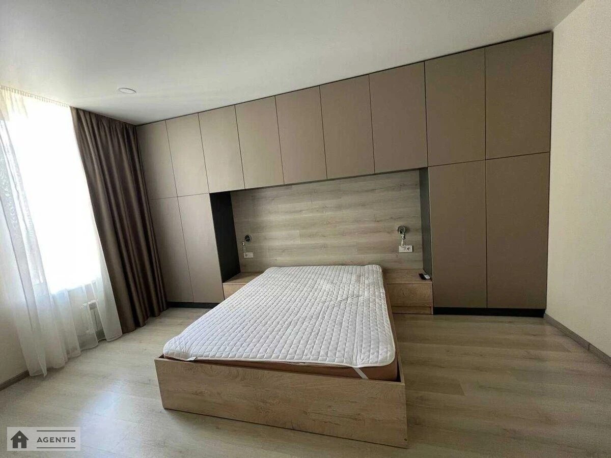 Здам квартиру 1 кімната, 40 m², 24 пов./25 поверхів. Драгоманова, Київ. 