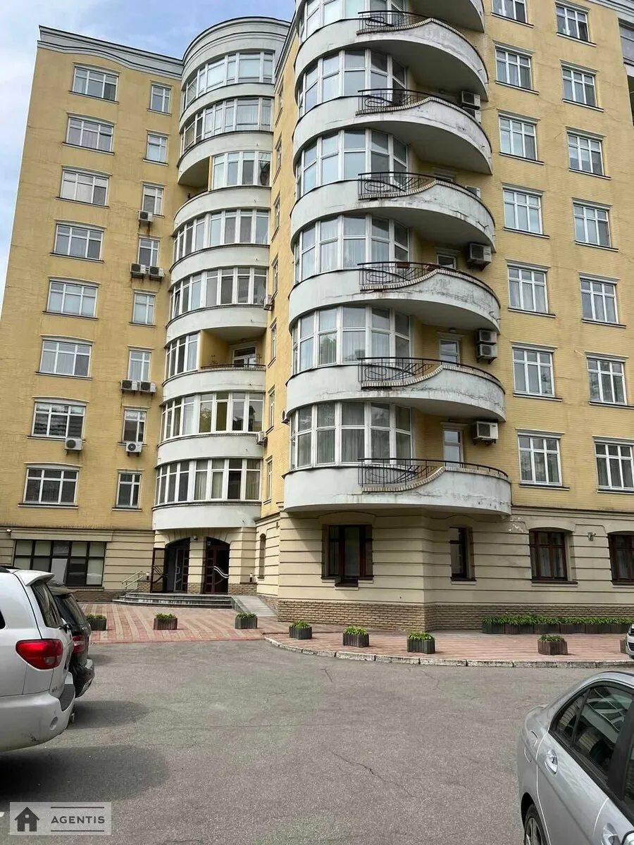 Apartment for rent 3 rooms, 122 m², 4th fl./8 floors. 2, Lysenka 2, Kyiv. 