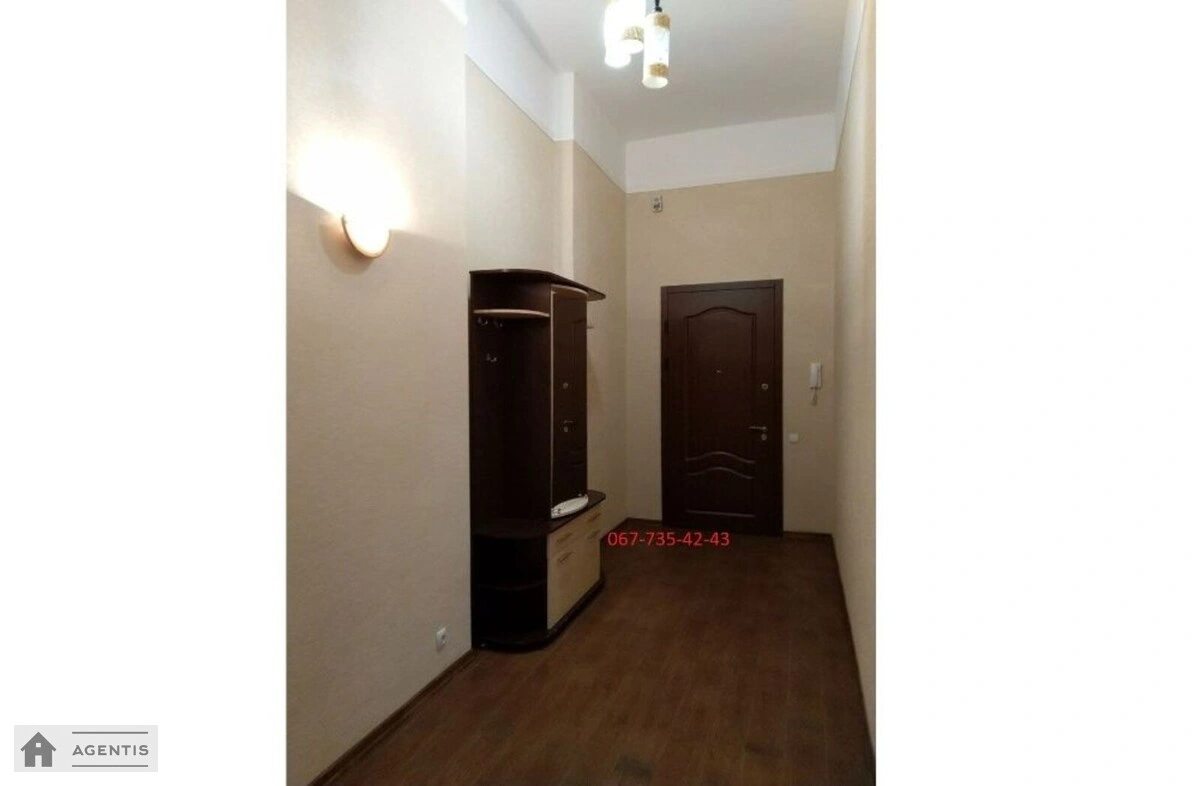 Apartment for rent 2 rooms, 72 m², 6th fl./6 floors. Beresteyskyy prosp. Peremohy, Kyiv. 