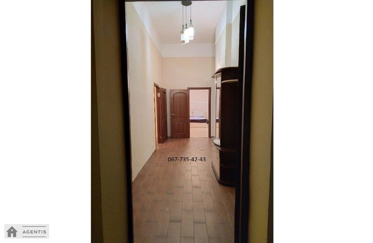 Apartment for rent 2 rooms, 72 m², 6th fl./6 floors. Beresteyskyy prosp. Peremohy, Kyiv. 