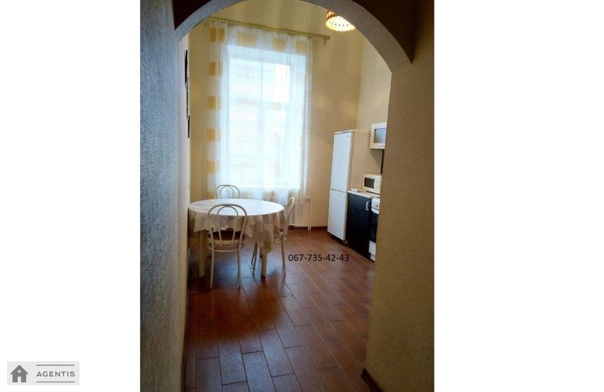 Apartment for rent 2 rooms, 72 m², 6th fl./6 floors. Beresteyskyy prosp. Peremohy, Kyiv. 