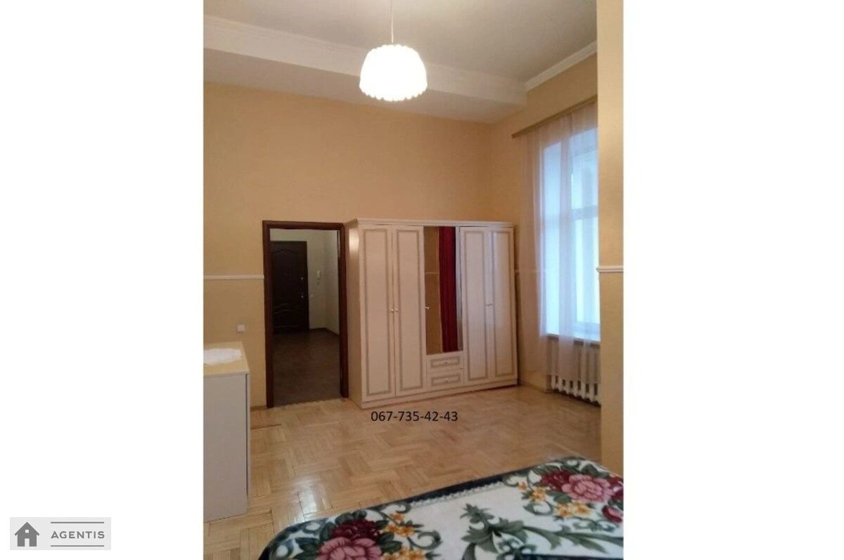 Apartment for rent 2 rooms, 72 m², 6th fl./6 floors. Beresteyskyy prosp. Peremohy, Kyiv. 