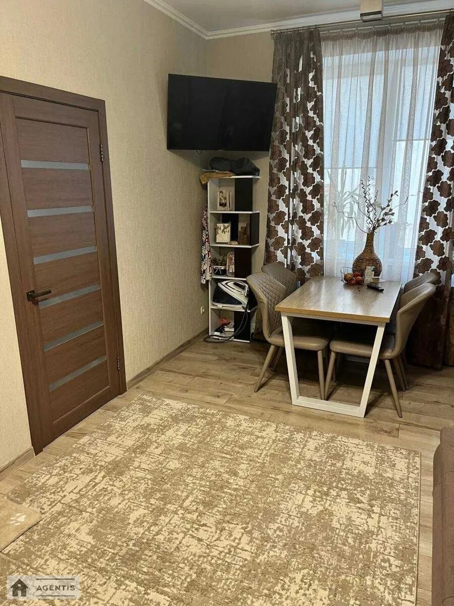 Здам квартиру 2 кімнати, 42 m², 5 пов./5 поверхів. Шевченківський район, Київ. 