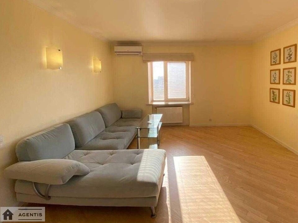 Apartment for rent 4 rooms, 160 m², 11th fl./18 floors. 105, Beresteyskyy prosp. Peremohy, Kyiv. 