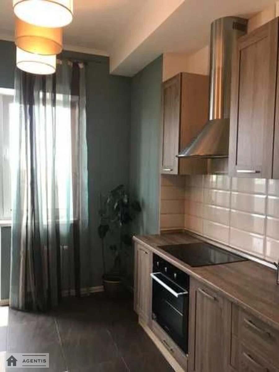 Apartment for rent 1 room, 50 m², 5th fl./21 floors. 2, Andriya Verkhohlyada vul. Mykhayla Drahomirova, Kyiv. 