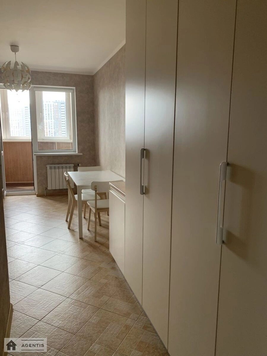 Сдам квартиру 2 комнаты, 90 m², 14 эт./36 этажей. 21, Княжий Затон 21, Киев. 