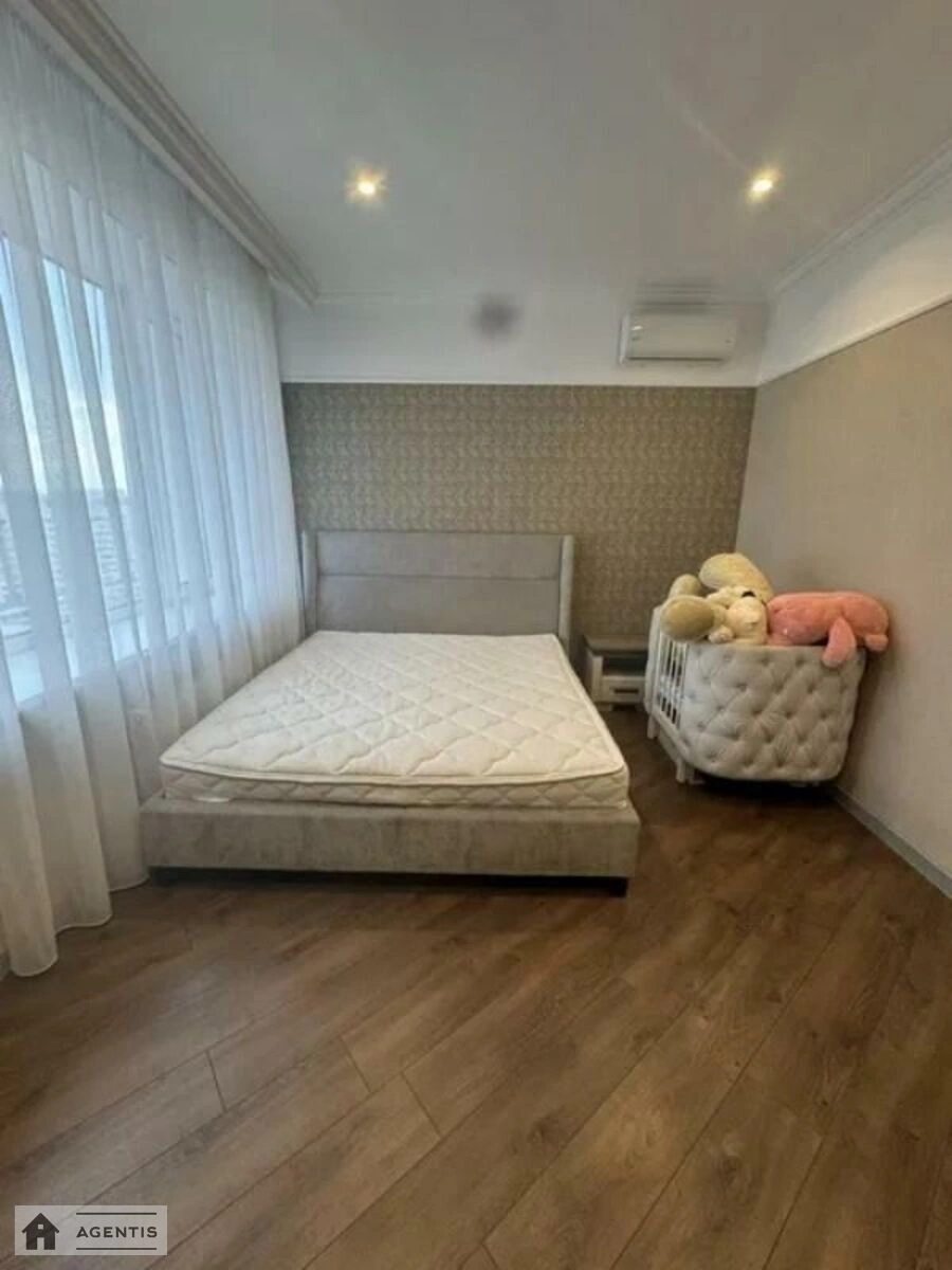 Сдам квартиру 2 комнаты, 80 m², 11 эт./25 этажей. 21, Левка Лукяненка вул. (Маршала Тимошенка), Киев. 