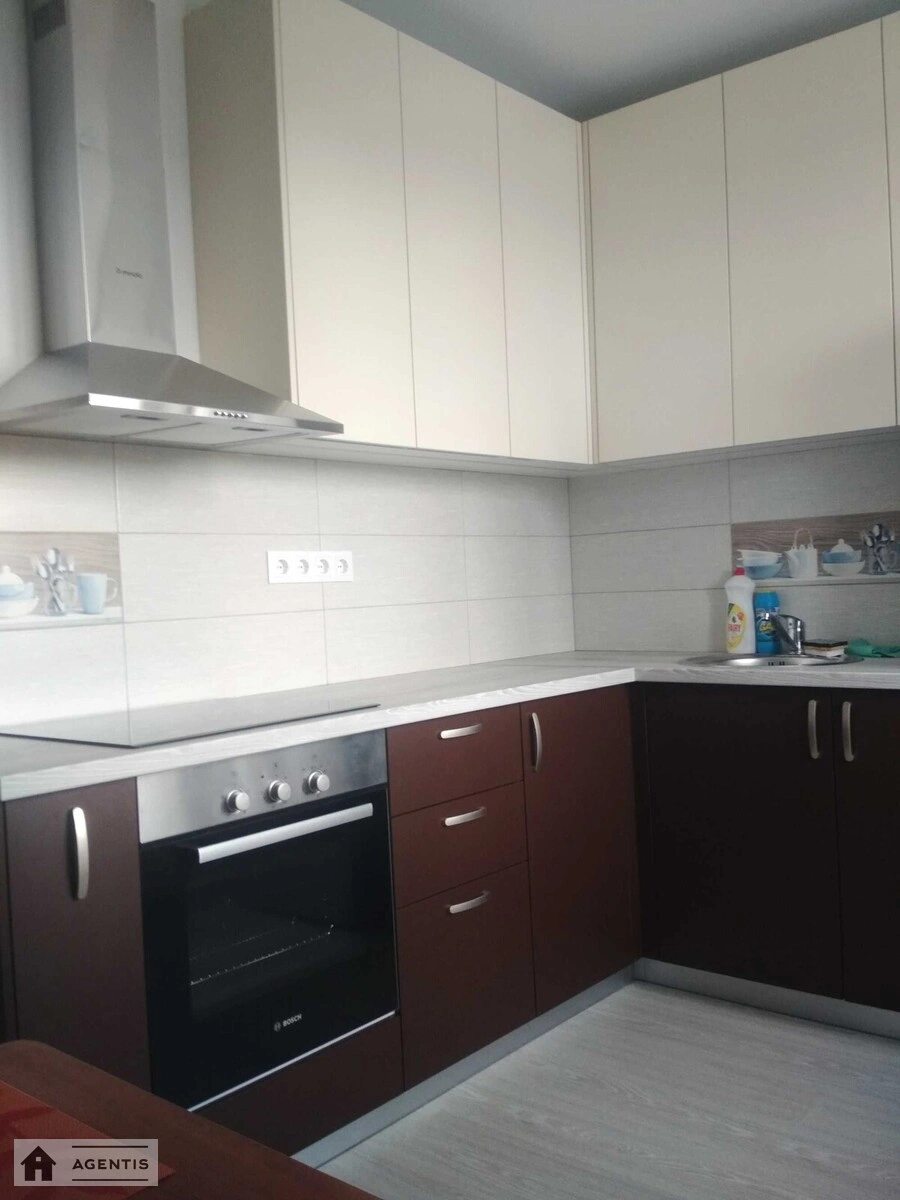 Сдам квартиру 1 комната, 36 m², 7 эт./24 этажа. 8, Миколи Руденка бульв. (Кольцова), Киев. 