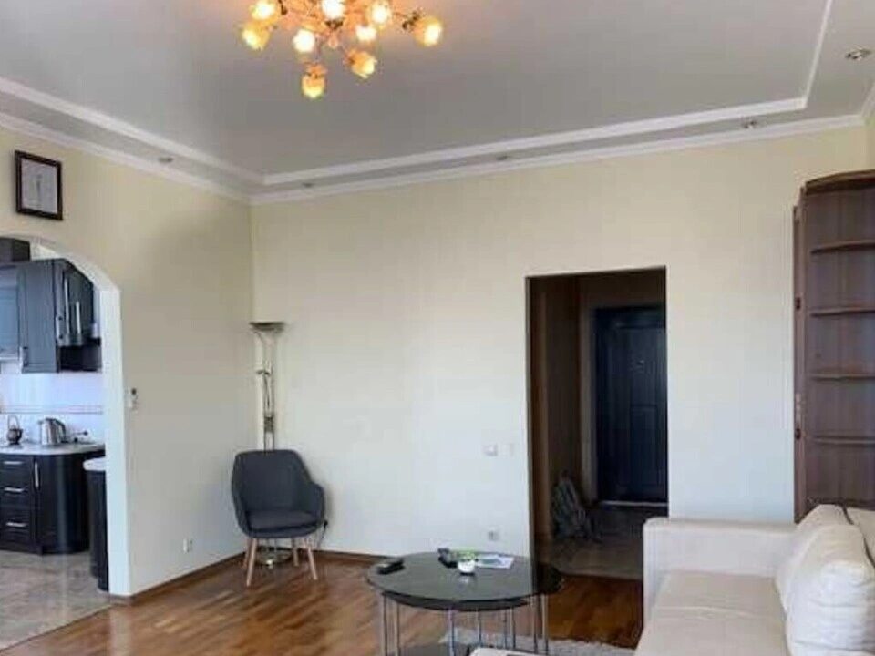 Сдам квартиру 2 комнаты, 84 m², 13 эт./22 этажа. 6, Несторівський пров., Киев. 