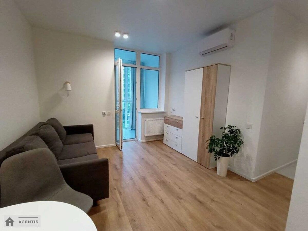 Сдам квартиру 1 комната, 22 m², 4 эт./16 этажей. Тираспольская, Киев. 