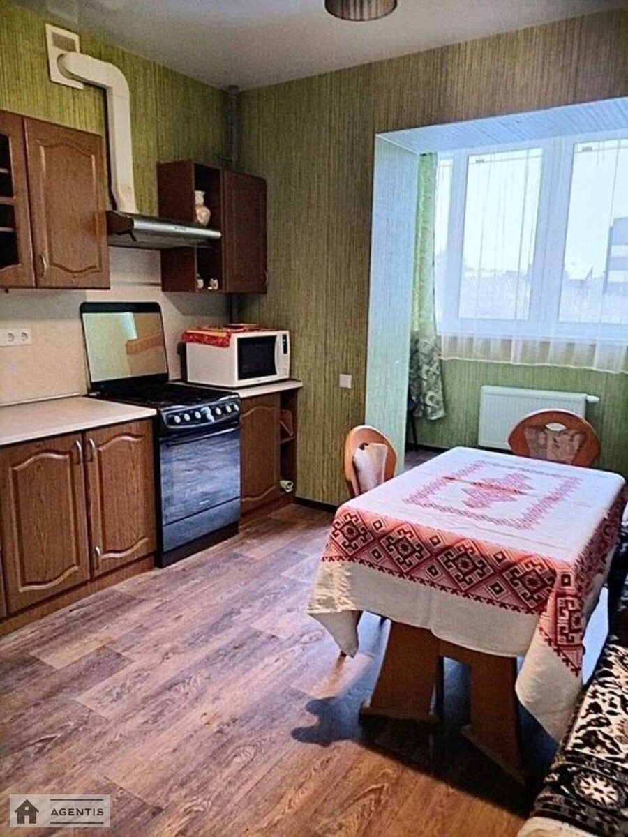 Здам квартиру 1 кімната, 38 m², 6 пов./9 поверхів. Оболонський район, Київ. 