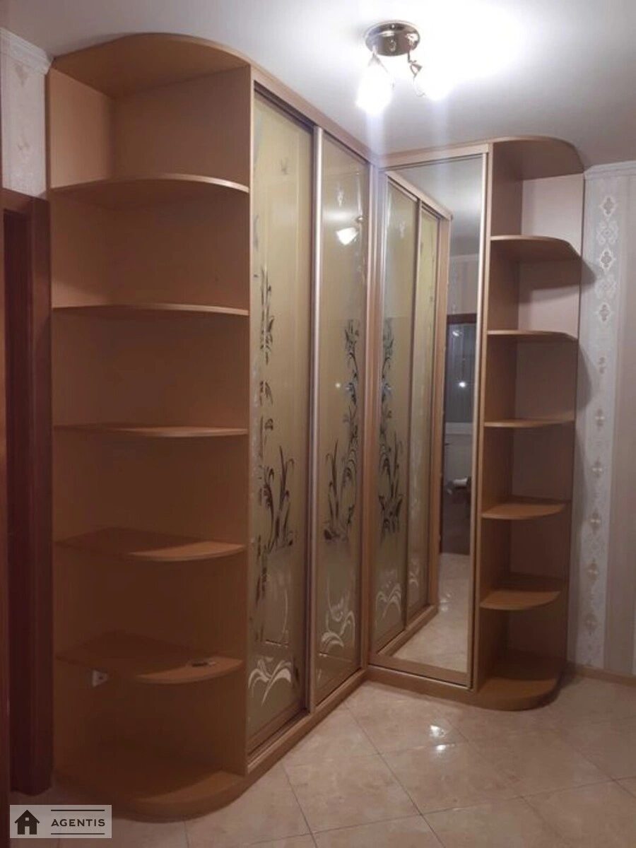 Здам квартиру 2 кімнати, 55 m², 7 пов./25 поверхів. 6, Володимира Наумовича вул. (Антонова-Овсієнка), Київ. 