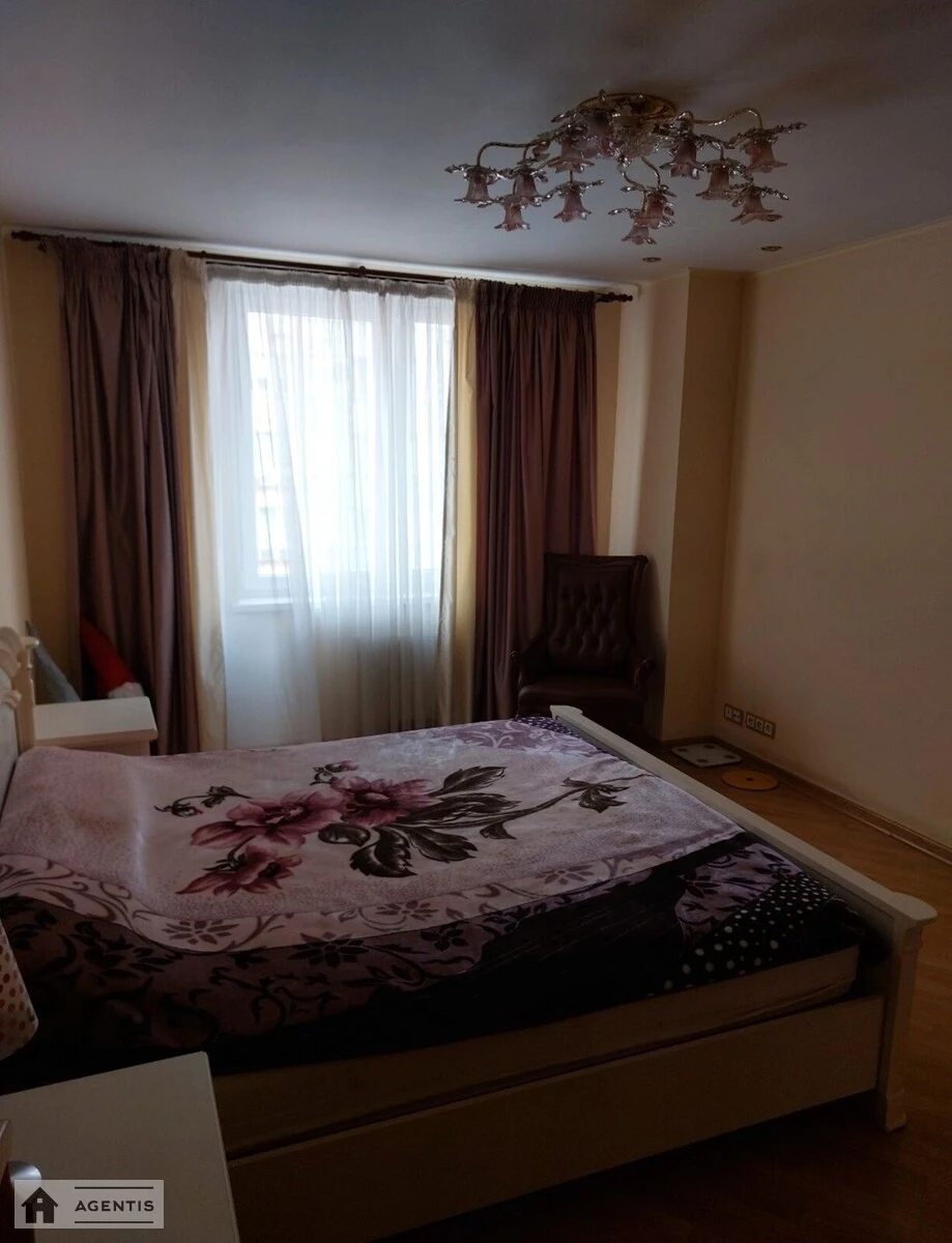 Apartment for rent 2 rooms, 105 m², 6th fl./9 floors. 4, Rayisy Okipnoyi vul., Kyiv. 