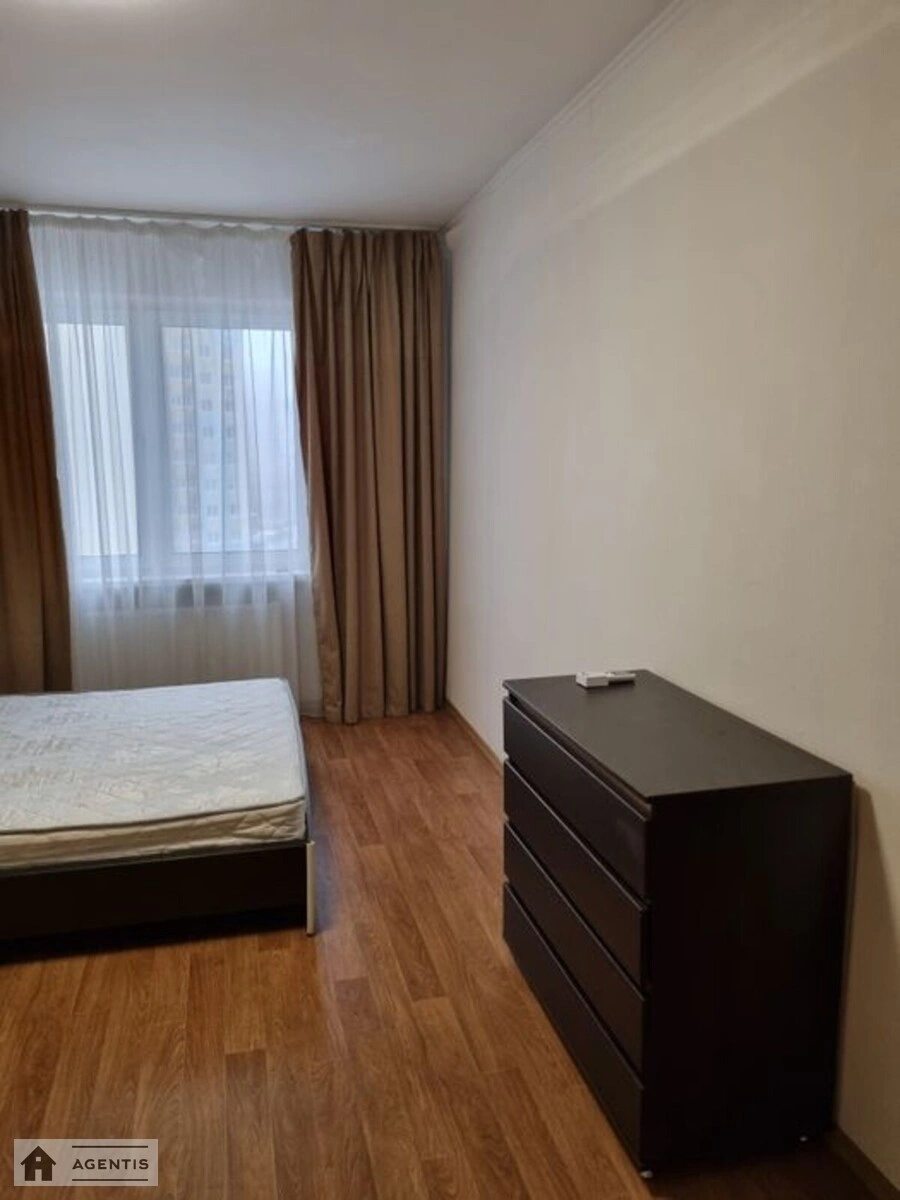 Сдам квартиру 1 комната, 39 m², 8 эт./22 этажа. 85, Юлії Здановської вул. (Михайла Ломоносова), Киев. 